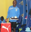 Si-a facut ziua in vestiarul FC Petrolul, si-a primit un tort si un cadou de la Puma.