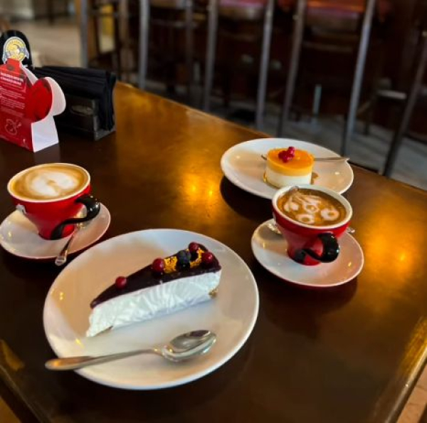 10 motive sa-ti scoti iubita la Blues Cafe de Valentine's Day